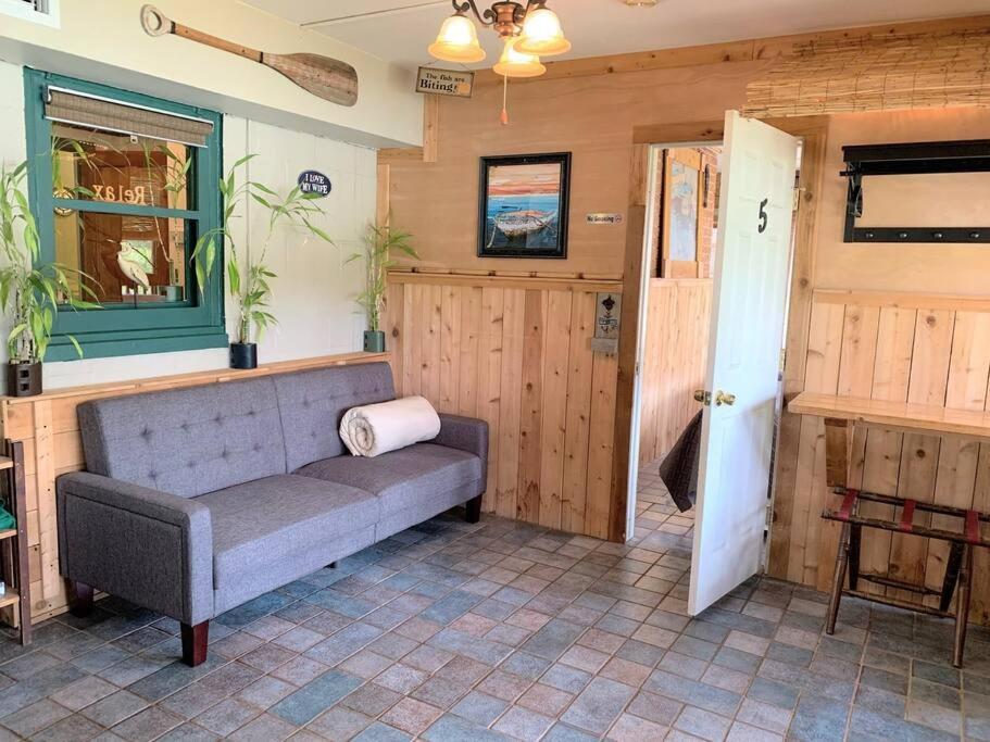 The River Haven - Sleeps 32 - On Guadalupe River Seguin Exteriör bild